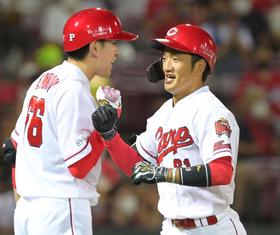 広島の坂倉11号、西川９号、矢野２号　巨人投手陣に本塁打を浴びせる