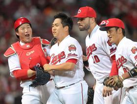 カープ中継ぎ陣　無失点リレー　五回島内から５人が栗林へつないだ