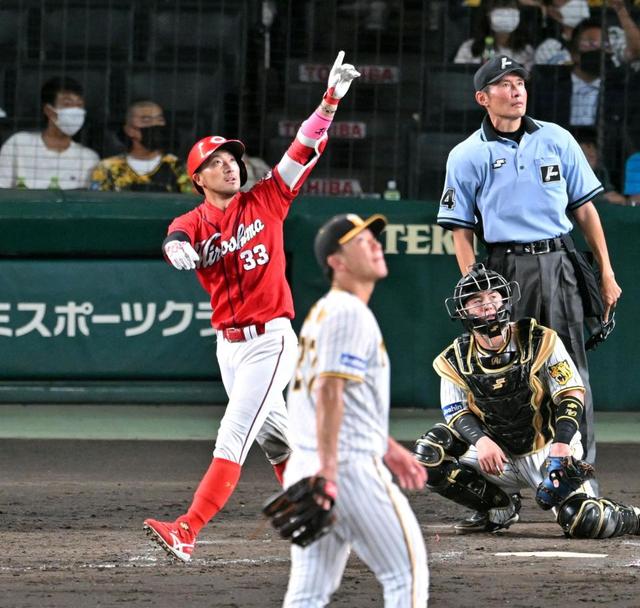 広島・菊池涼が珍し確信バット投げの逆転３ラン「良い風に乗ってくれた