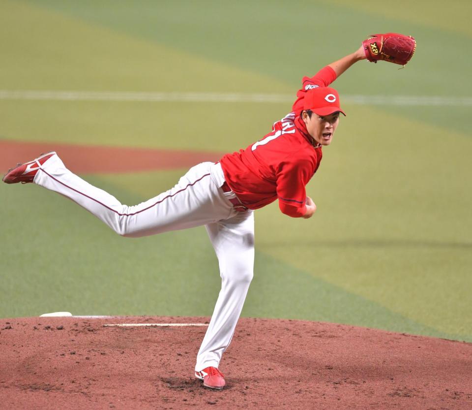 　マウンドで躍動する九里（撮影・吉澤敬太）