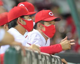 広島が大敗で４年連続Ｖ逸確定　激戦のＣＳ争いは３位・阪神に１・５差
