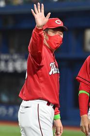 ４位浮上の広島・佐々岡監督　七回に適時打の羽月について「いい仕事をしていると思う」