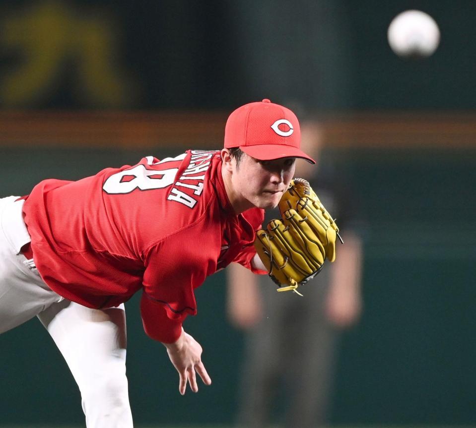 　先発し、投げ込む森下（１４日）