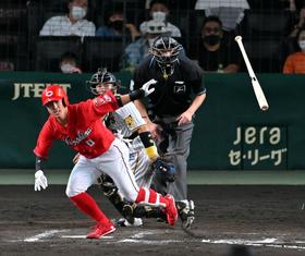 広島　ＣＳ諦めん　阪神に劇勝！延長１１回打者一巡猛攻で６点　３位巨人と１ゲーム差維持