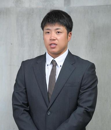 　戦力外通告を受けた中神＝４日