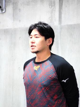 　代表インタビューに答える会沢