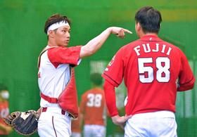 広島・中村奨成　フェニックスＬでも勝利優先「捕手スキルも上げないと」 