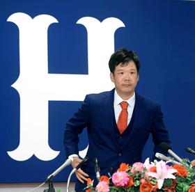 カープ藤井ヘッド　嫌われ役宣言　新井監督から電話で入閣誘い「チャレンジしたろう」