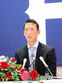 広島　福地寿樹氏が会見「久しぶりの赤いユニ、ワクワク」異例の２軍打撃兼走塁コーチ