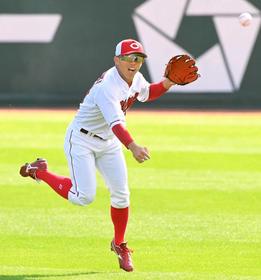 カープ羽月「キクさん超えたい」　目標は菊池涼からの二塁定位置奪取