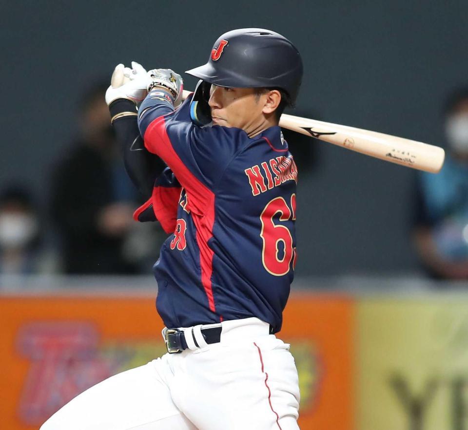 侍・西川龍馬 好調キープ3試合連続H 右翼もこなした！本番代表