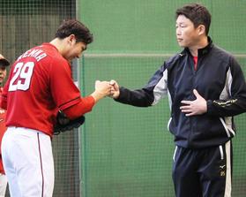 カープ・ケムナ　原点回帰だ　新井監督助言受け来季はストライクゾーンで勝負