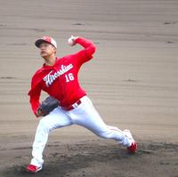 　紅白戦で２回をパーフェクトに抑えた森