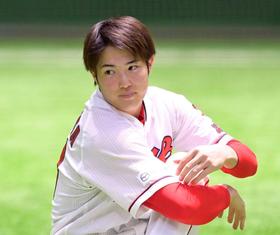 広島・森下「思い立ったら行動する」　色白秘けつ？「夏でも長袖、日焼け止めを」　質問に告白