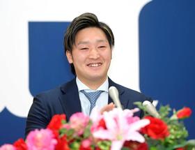 カープ床田　新井鯉のエースへ「柱になる」先発左腕最年長２７歳「引っ張る」