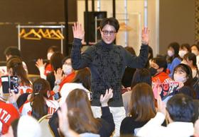 森下〝傷心〟カープ女子に活躍届ける　結婚発表後初の公の場「変わらず頑張りたい」
