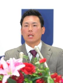 広島・栗林　大台目前の９５００万円で更改「こういう評価をしてもらいうれしい」