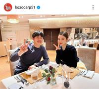 　広島・小園のインスタグラム（＠ｋｏｚｏｃａｒｐ５１）から