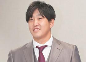 広島・小園　モデル妻リサさんと特別なクリスマスディナー　ファンから「素敵な夫」「ほんと美人」