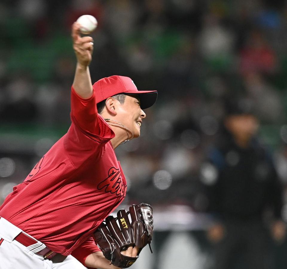 　先発した大瀬良はソフトバンク打線を圧倒（撮影・田中太一）