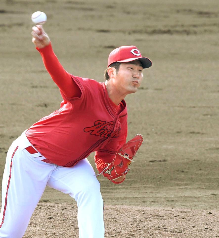 　６回から登板し、オリックス打線を三者凡退に抑える好投を見せた岡田（撮影・北村雅宏）