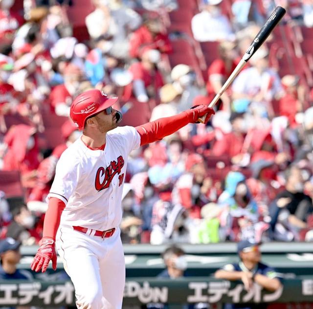 広島・マクブルームがチームＯＰ戦１号　ヤクルト・エスピナルから左翼スタンドへ２ラン