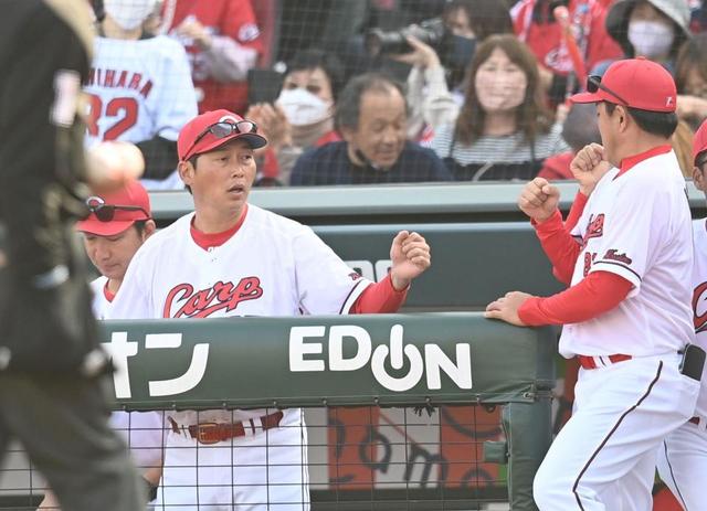 広島が本拠地ＯＰ戦初戦を白星で飾る　燕に零封リレー　ドラ３益田が３回パーフェクト投球で開幕ローテ入りアピール