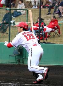 広島育成２位・中村貴　ウエスタン開幕戦で４安打の好スタート