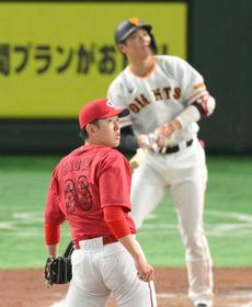 カープ遠藤　不振の坂本に痛恨悲弾　直前の打撃で指にしびれ→自身対巨人戦５連敗