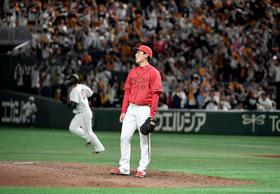 広島・新井監督　サヨナラ負けの栗林に「クローザーの難しいところ」配置転換は否定　今後も守護神として起用
