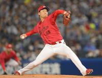 　７回途中から登板した島内