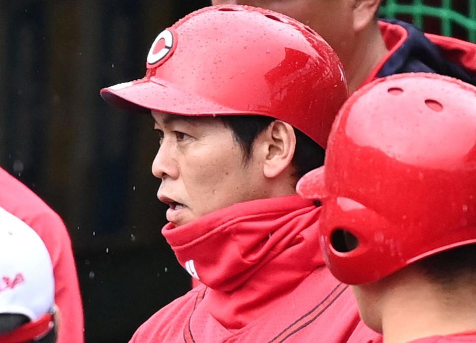 　広島・小窪コーチ