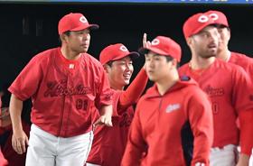 ４連勝の広島・新井監督「みんないいところがありすぎて、どこを褒めていいか分からない」　２戦連続延長勝利に笑顔