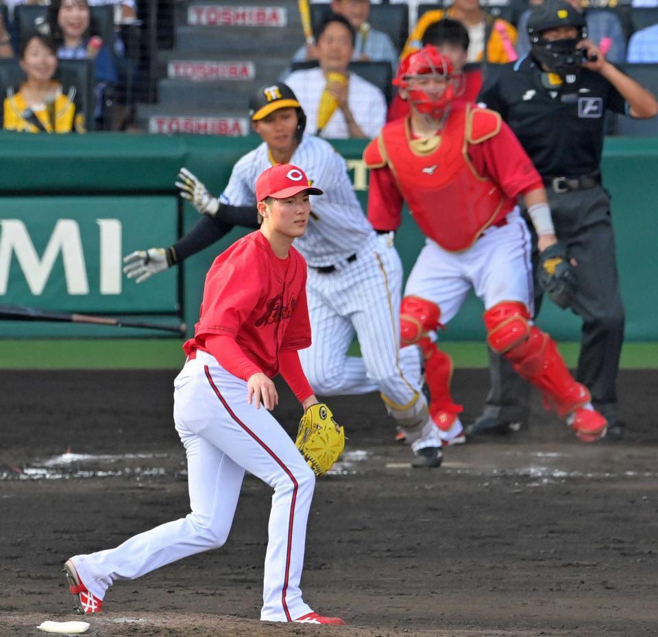 　９回、阪神・森下にサヨナラ打を打たれる森下（撮影・立川洋一郎）