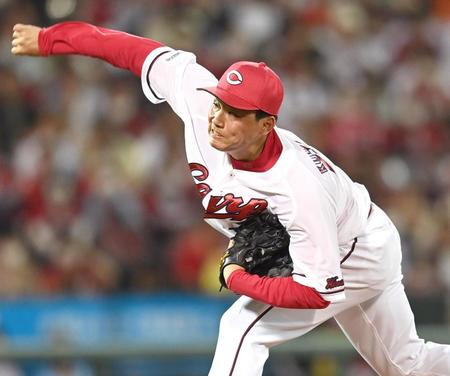 　７回を無失点に抑える栗林（撮影・田中太一）