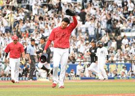 新井カープ　大胆采配も６度目サヨナラ負け　龍馬に代走！マクブルに代打！「勝負をかけるところだと」