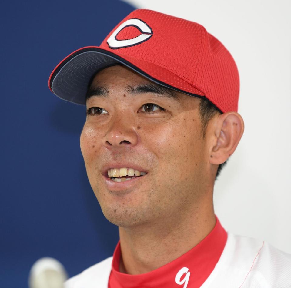 　ファン投票でオールスターゲームに選出され会見する秋山（撮影・田中太一）