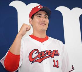 カープ九里　１０年目の初球宴に感激「いつかは絶対と思っていた」　海外ＦＡ権も資格も取得