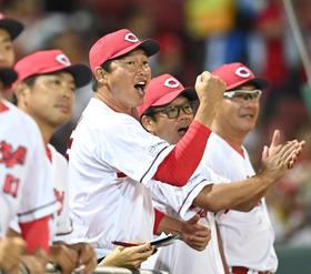 広島が破竹の９連勝！首位・阪神をぴったり追走　末包４打点の大暴れ　栗林が危険球退場も救援陣盤石