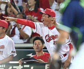 １０連勝の広島が首位浮上！最大９差も阪神をついに逆転！２８日から甲子園で直接対決