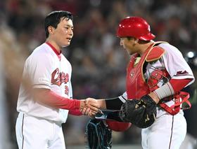 広島・新井監督　１０連勝で首位浮上も「何もございません」栗林起用にも言及「いろんな気持ちがあったと思うが…」一問一答