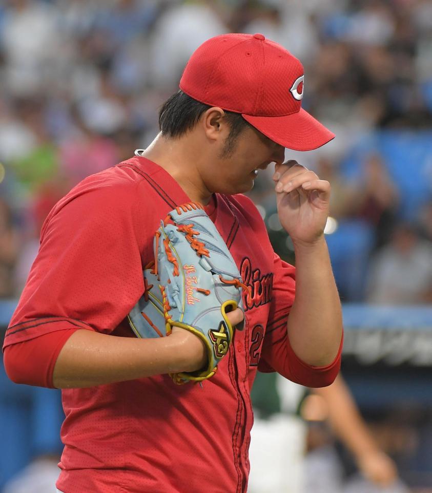 　３回１１安打７失点でＫＯされた床田（撮影・佐藤厚）