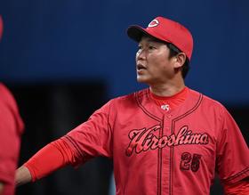 広島・新井監督、阪神とのゲーム差６・５に開くも「まだまだチャンスがいっぱいあるでしょ」
