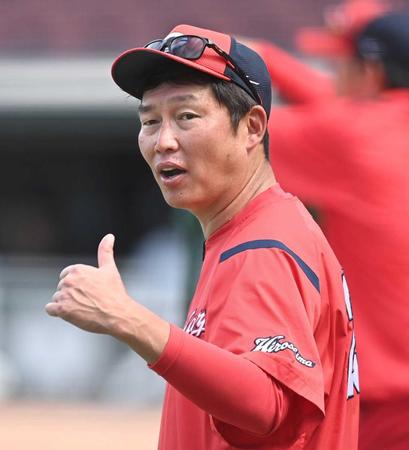 　必勝を誓った新井監督