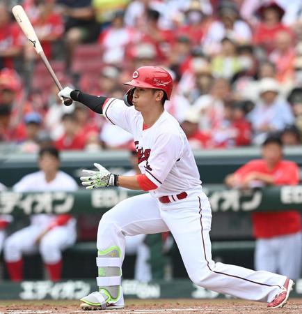 　２回、凡打に倒れる西川＝２日