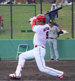 広島・秋山　回復順調２軍戦で実戦復帰　３打数１安打＆４度の打球処理「いろんな確認ができた」