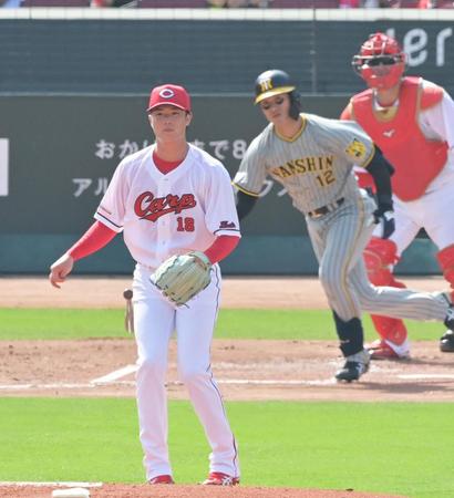 　１回、坂本に適時打を打たれる森下（撮影・立川洋一郎）