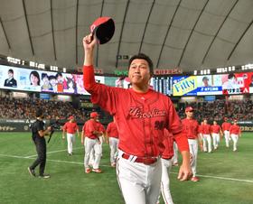 広島・新井監督　先制弾の堂林に「山本浩二さんも３０歳から」「彼も飛躍の１年になる」