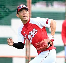 広島に朗報　秋山が全体練習に参加「あれぐらいは怖さはない」　２９日スタメン復帰支障なし