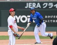 　６回、宮崎に先制２ランを打たれる床田（撮影・飯室逸平）